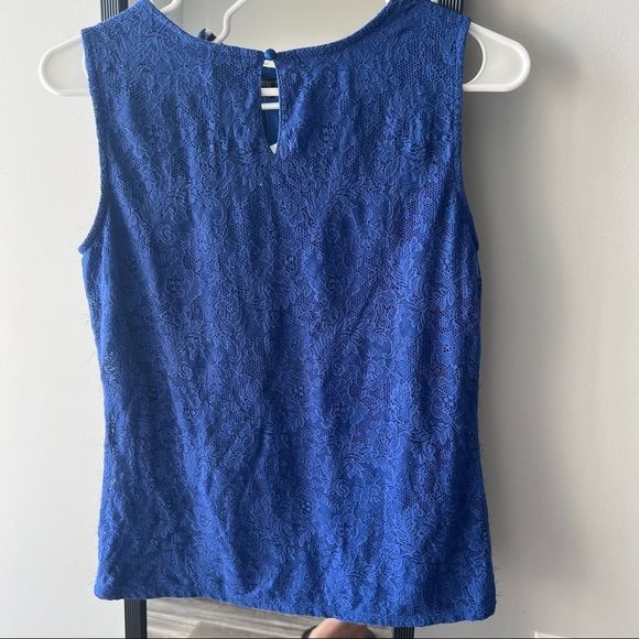 NWOT Kenneth Cole Reaction blue Lace Sleeveless Shirt, Size Small - Picture 2 of 6